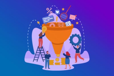 Funil de vendas na prática: como implementar? Funil de vendas na prática: veja como implementar esta ferramenta e lucrar mais! Depois da ascensão das redes sociais e do mercado digital, as relações de compra nunca mais foram as mesmas. Afinal, é possível comprar qualquer coisa com apenas um clique. E a concorrência que já assustava, agora está por toda a parte, até mesmo na hora do entretenimento. Apesar de representar mais poder de decisão para o consumidor, exige dos vendedores estratégias mais personalizadas. E é aí que entra o funil de vendas. Para auxiliar a encontrar o cliente que procura pelo seu produto, abordá-lo no momento certo e usar uma narrativa que converta em vendas. O que é Funil de Vendas? O funil de vendas é uma representação das etapas que um cliente em potencial percorre na sua jornada de compra, desde o primeiro contato com a empresa até o fechamento do negócio ou a realização de uma venda. Ele é dividido em 3 etapas definidas para guiar o cliente em potencial pela sua jornada de compra dentro da empresa. Utilizando os gatilhos certos, o cliente passa por cada etapa do funil e avança, com cada vez mais consciência de que precisa adquirir o seu produto ou serviço. Vale lembrar que o funil de vendas não é algo fixo. Ele é cíclico, ou seja, seus leads podem pular etapas e ir e voltar no funil, hoje em dia o funil é conhecido como dinâmico, mas a representação gráfica em formato de funil, ajuda no entendimento das etapas e na estruturação de um planejamento para cada uma delas. Bom, agora que você já sabe o que é um funil de vendas, precisamos deixar claro um conceito, antes de falar sobre as etapas do funil de vendas. Definição de personas A persona é a representação do seu cliente ideal e é ela quem vai passar pelo funil de vendas até o momento da compra. Por isso, antes de desenhar o seu funil, é preciso conhecê-la muito bem. Para isso, pense em uma pessoa que seria a personificação do seu cliente ideal. Essa pessoa é um homem ou uma mulher? São os dois? Trabalha com o quê? Qual sua idade? Quanto gasta em produtos do seu segmento? O que define a compra? Preço, prazo ou necessidade? Onde ele está? Ele está procurando um produto ou ainda nem sabe que precisa dele? São muitas perguntas, nós sabemos. E talvez, você não tenha a resposta para todas elas. Mas entenda que quanto mais informações você tiver da sua persona, mais personalizada será sua abordagem. Como definir a sua persona? Então, pesquise o que a sua persona precisa ou deseja, suas dores, seus problemas diários, aquilo que a incomoda profundamente ou que ela deseja veementemente. Depois disso, olhe para o seu produto ou serviço e se pergunte: — Ele resolve esse problema? Se a resposta for sim, bingo! Caso contrário, de duas uma: ou você precisa reavaliar o seu produto ou a sua persona está errada. Essa é, sem dúvidas, a primeira coisa a se fazer, pois além de ajudar a planejar estratégias mais assertivas, ou seja, que falem a língua da sua persona, evita que você ofereça soluções para clientes que ainda não estão prontos para comprar. Veja no infográfico abaixo, como definir a sua persona: Bom, agora que você já viu a importância da criação da persona, vamos entender como funciona cada etapa do funil de vendas: Funil de vendas etapas As etapas do funil de vendas são estrategicamente pensadas para cada fase de consciência do consumidor. A primeira delas é o topo do funil: Topo do funil Neste momento, o seu cliente potencial ainda é um visitante e está se dando conta que tem um problema, Ele leu um conteúdo falando sobre o assunto de interesse, sobre os problemas de não resolvê-lo, ou até mesmo sobre os benefícios de saná-lo. Agora é o momento de oferecer conteúdos que ajudem a educar a sua audiência, como e-books e outros materiais mais aprofundados, como guias e manuais sobre o assunto de interesse. A partir do momento que ele fornece seus dados em troca do seu material, se torna um lead e inicia a jornada pelo funil. Meio do funil Neste momento, o lead já sabe que tem um problema e começa a buscar soluções, a função da sua empresa é dar dicas e técnicas que vão ajudá-lo. Vamos usar um exemplo real? Andreia tem 43 anos, está com sobrepeso há dois anos e já sofre com diabetes, hipertensão e apneia do sono. O problema da obesidade a incomoda bastante e ela começa a procurar uma solução para o seu problema. Nessa hora é importante oferecer materiais que eduquem Andreia sobre o assunto: dicas, técnicas, relatórios para amadurecer e qualificar esse lead. Fundo do funil Quando estão no fundo de funil, os leads estão prontos para serem abordados pelo time de vendas, pois já sabem que têm um problema e estão considerando a solução. Agora é a hora de mostrar a sua autoridade no assunto e mostrar que o seu produto ou serviço é melhor do que o do concorrente. Resumindo o funil de vendas, podemos falar que ele inicia com a consciência do visitante em relação ao seu produto ou marca. Então, inicia-se um processo de educação do lead a respeito das soluções que você oferece. Por fim, há a consideração e a aceitação da sua solução, ou seja, quando ele está pronto a consumir o seu produto e se tornar cliente da sua marca. Como implementar o seu funil de vendas? O primeiro passo para construir o funil de vendas é mapear a jornada de compra das suas personas. A ideia é oferecer suporte a essa jornada para que a persona avance dentro do funil, com uso de gatilhos específicos para cada etapa. A jornada de compra é formada por 3 etapas, tal qual o funil de vendas: Aprendizado e descoberta; Reconhecimento do problema; Consideração da solução e decisão de compra. Visitantes Esse é o primeiro estágio do funil, quando seus visitantes chegam na sua página. Eles podem vir de diversos caminhos: anúncios nas redes sociais, posts, artigos de blog, etc. Nessa fase eles ainda estão descobrindo o seu problema. Para atraí-los e fazer com que se tornem leads é preciso convertê-los com conteúdos relevantes e leves, como convites para webinars, formulários para baixar materiais gratuitos, landing pages ou até mesmo e-books. Leads Nesta fase, os leads precisam ser nutridos para estabelecer um relacionamento com a sua marca. O intuito é fazer com que avancem no funil, munidos de muita informação e com vontade de saber mais. Essa nutrição de leads pode acontecer com envio automático de conteúdos, como um e-mail de boas-vindas, por exemplo. O foco dos materiais nesta etapa é falar do problema e da solução. E, muitas vezes, ele sequer tem noção de que tem um problema. Mas perceberá isso, ao ler sobre o que pode acontecer caso ele não o solucione. À medida que o lead avança pelo funil, o ideal é que você invista em materiais que falem da solução do problema. Você pode enviar planilhas, conteúdos mais aprofundados e até cases de sucesso, mostrando como o seu produto ou serviço já ajudou outras pessoas que tinham o mesmo problema. E se o lead já quiser uma solução? Se você recebeu um lead nutrido, que esteja em momento de decisão de compra, pode ser que esse lead tenha vindo de campanhas pagas no Google Ads. Esses leads já podem ter sido nutridos por um concorrente seu, ou empresa com produto diferente mas do mesmo segmento. Nesses casos, vale observar se é necessário qualificar esse lead, segmentando-o por perfil e preferências antes de oferecer a solução. Oportunidades Normalmente, a equipe de marketing sinaliza para o time de vendas que aquele lead já tem um relacionamento significativo com a sua marca. Isso fica claro quando o lead sinaliza que quer conversar com você, por meio da solicitação de um orçamento, por exemplo. Neste estágio, ele se torna uma oportunidade. Essa oportunidade pode ser elencada em um ranking, chamado lead scoring, que confere pontos ao lead de acordo com seu comportamento e à forma como reage às estratégias de marketing às quais é exposto. Nesse sentido, o uso de alguns gatilhos darão pontos ao lead e em determinado momento do relacionamento com a sua marca ele estará pronto para ser abordado pelo time de vendas. Perceba que, dentro desse ranking haverá oportunidade mais quentes, que já demonstraram interesse em comprar e outras que deverão ser mais trabalhadas pelos vendedores. Clientes Ao efetuar a primeira venda, essa oportunidade se torna um cliente. Isso significa que você entendeu as suas dores e ofereceu soluções adequadas para saná-las. Além disso, se mostrou um parceiro confiável ao ponto de ser escolhido entre os concorrentes. E engana-se quem pensa que esse é o fim do funil de vendas. O trabalho continua, e o foco agora é trabalhar a fidelização desse cliente, estimulando a compra de outros produtos e até mesmo a indicação de novos clientes. Etapas funil de vendas após a virada para oportunidade Conhecer a jornada de compra e seus principais pontos permite planejar melhor as etapas da venda, que iniciam com a qualificação do cliente e que pode diminuir o ciclo de vendas, depois que o lead vira uma oportunidade. Neste momento, o ideal é que o lead vá para uma plataforma de Customer Relationship Management (CRM), na qual o vendedor vai amadurecer a oportunidade para a venda. Esta é uma das ferramentas de marketing digital que vai te ajudar a vender mais, não ignore-a. Geralmente, o fechamento da venda ocorre depois de aplicadas de 5 a 7 etapas, que vão ajudar a desenvolver o interesse do cliente no seu produto. Prospecção A prospecção é o ato de buscar clientes para seus produtos ou marcas a partir do desenho que você fez da sua persona. Nesta fase, o objetivo não é vender, mas levar a persona para a próxima etapa do funil. Para isso, é preciso ajustar o seu discurso de vendas para não correr o risco de vender antes da hora. Nessa fase, ofereça a seus potenciais clientes conteúdos em site, como artigos e vídeos explicativos do seu produto ou serviço. Qualificação Nessa etapa, o vendedor abre um diálogo com o lead para identificar aquilo que ele precisa, e se a empresa pode, de fato, solucionar esse problema. Essa percepção é essencial para verificar se esse lead tem potencial de se tornar um cliente. Aqui, são investigadas as seguintes questões: O lead já tem seu produto? Ele precisa do produto? Ele pode pagar por ele? Tudo isso pode ser realizado em uma ligação telefônica, numa videoconferência, preenchimento de formulário no site, redes sociais e até um e-mail de apresentação. Empresas que têm um grande volume de leads e oportunidades podem achar necessário ter equipe de pré-vendas para fazer a qualificação dos leads. Assim, essa equipe pode passar para o time de vendas apenas os leads já qualificados, diminuindo o ciclo de vendas. Apresentação Depois da qualificação do lead, é hora de colocar o time de vendas em cena, que vai mostrar a solução para o problema apresentado na etapa anterior. Nessa hora, fazer as perguntas certas e ouvir o que o cliente tem a dizer é decisivo para concluir a venda. Maturação Nessa fase, você já fez a apresentação, mas o cliente precisa avaliar as opções disponíveis e as condições apresentadas. Por isso, não o pressione, demonstre que você está do seu lado e se mostre disponível para ajudar mesmo que ele entenda que não é o momento de comprar ou que decidiu comprar do concorrente. Mas antes de entregar a venda para o concorrente, compare o seu produto ou serviço com os concorrentes. Apresente suas credenciais, mostre seus diferenciais, deixe seus clientes falarem por você. Use depoimentos que comprovam as qualidades do seu produto, ou dê a eles uma oportunidade de testá-lo. Para isso, ofereça uma amostra grátis ou um período de experimentação de uma versão básica do seu seu serviço. Assim, ele pode ver na prática como a sua solução funciona para ele e deixá-lo com vontade de experimentar o pacote completo. Negociação Nessa fase, é normal que os clientes peçam descontos ou queiram reduzir ao máximo o preço. Isso porque, já avaliaram as opções disponíveis, compararam os entregáveis, os preços e estão só esperando o melhor cenário para comprar. Por isso, é preciso saber o valor real do seu produto e, principalmente, o valor que ele tem para a sua persona, para evitar a depreciação do seu produto. Aqui também é o momento de quebrar as objeções mais comuns, como “não tenho tempo”, “não tenho dinheiro”, ou “não vou conseguir''. Perceba que, com o conhecimento aprofundado do seu produto e com seus diferenciais na mesa, fica mais fácil justificar um preço alto em detrimento de todos os benefícios que ele terá ao comprar de você. E isso vai disparar o gatilho para a próxima fase: Fechamento Nesta hora, faça um reforço da sua promessa, ou seja, tudo o que receberá ao comprar seu produto, as condições de pagamento, o prazo de recebimento. Enfim, todas as informações necessárias para a conclusão do negócio. Pós-venda Após o fechamento da venda, é importante iniciar prontamente o processo de pós-venda. Isso facilita a fidelização dos seus clientes e abre caminho para novas vendas além de fortalecer o seu marketing de relacionamento. Por isso, perguntar se o cliente recebeu seu produto no prazo, se está satisfeito e até mesmo demonstrar abertura para tirar dúvidas que possam surgir durante o uso do produto, gera uma relação amistosa, que poderá render novas vendas e indicações de futuros clientes. Condução do cliente pelo funil de vendas Fazer um follow-up é decisivo para conduzir os futuros clientes por todas as fases do funil de vendas. Isso significa dar continuidade ao relacionamento, por meio de um e-mail ou uma ligação. Enfim, qualquer contato que demonstre cuidado. O ideal é realizar o follow-up ao fim de cada etapa de venda, isso serve para mostrar ao cliente os próximos passos e também para identificar quando um prospect ainda não está no momento ideal de compra. Assim, ele pode enviar o lead de volta para o time de marketing fazer a abordagem. No entanto, é importante lembrar que toda a atenção dada para o lead fará diferença caso ele esteja no momento ideal de compra e se torne novamente uma oportunidade. Acompanhamento do funil de vendas Para averiguar se todas as etapas do funil de vendas estão funcionando bem, é preciso estar atento aos números. Eles são a principal forma de avaliar se as estratégias utilizadas estão surtindo o efeito desejado. Os dados mostrarão os gargalos do funil de vendas, ou seja, em qual parte dele está a inconsistência. E isso, ajuda a melhorar a sua estratégia em cada etapa, até a conclusão da venda. As métricas também são essenciais para fazer uma avaliação do seu funil. Por isso, identifique: Quando os leads entraram no funil? Quantos leads viraram oportunidade? Quantos se tornaram clientes? Nesse sentido, um sistema de CRM vendas é necessário, porque automatiza boa parte deste processo e é um grande aliado do time de vendas. Ele permite criar etapas de vendas e facilita a gestão das atividades do dia a dia, além de permitir o acompanhamento dos resultados da equipe de vendas. Fazendo isso com periodicidade, seu funil de vendas pode ser aprimorado sempre que necessário. Bom, agora que você já sabe tudo sobre funil de vendas marketing digital e como implementar o seu, está na hora de colocar a mão na massa. E se por acaso, você se sentir confuso com as etapas do funil de vendas, fique tranquilo. Nós somos especialistas na implementação e otimização do funil de vendas: Conheça a GS2 Marketing Somos uma agência de marketing digital, especializada em inbound marketing, com foco em resultados. Com ações criativas e inusitadas, utilizamos todos os canais digitais disponíveis para produzir um diferencial factível para os nossos clientes com mais performance, promovendo o acompanhamento e resultados diferenciados. Essa seriedade e inteligência em marketing digital proporciona reconhecimento de muitos dos nossos clientes, para o qual nos transformamos em uma máquina de geração de leads em funcionamento. Nossa estratégia de sucesso é feita com base no desenho da jornada de compra da sua persona. Nós reunimos dados e analisamos os nossos clientes de sucesso de diversos segmentos para chegar a uma metodologia que vai fazer aumentar as suas vendas. Nossa agência conta com as áreas mais estratégicas do marketing digital para fazer o seu negócio crescer e te ajudar a vender mais! Além disso, oferecemos consultoria de marketing digital para te ajudar a elevar os resultados em marketing digital aí na sua empresa. Quer saber mais como a GS2 Marketing pode te ajudar a implementar um funil de vendas de resultado? Fale com a gente! E se quiser conferir um material exclusivo sobre como gerar leads sem dificuldades, baixe nosso material gratuito e comece hoje mesmo a vender: